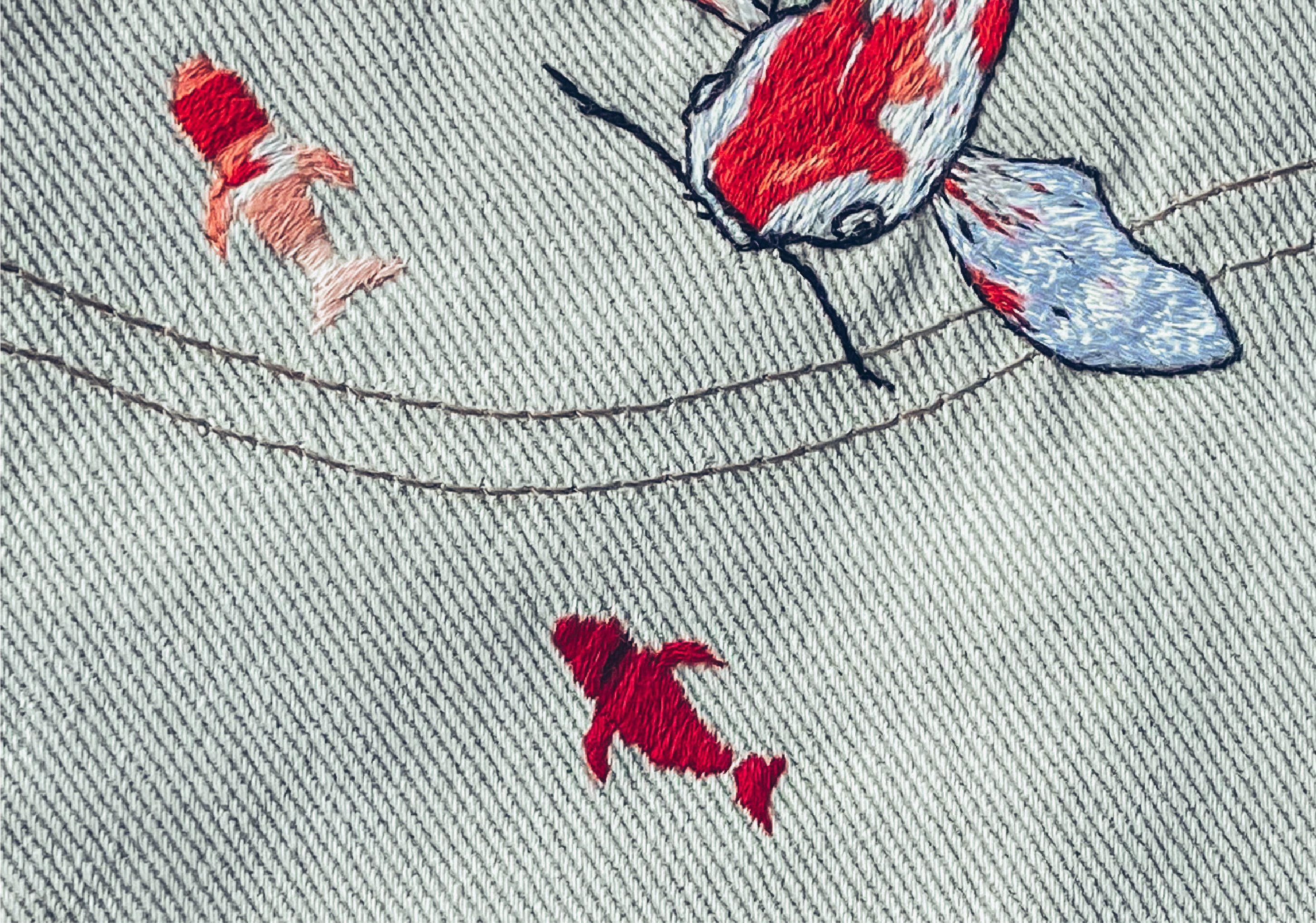 Short con elementos de un pez Koi